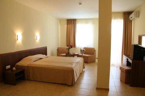 Joya PPark Complex, Nisipurile de Aur