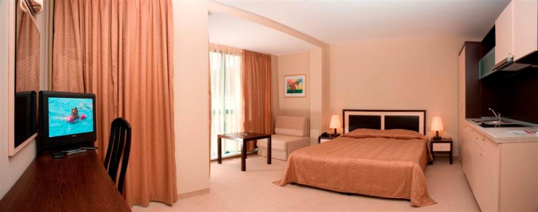 Hotel Berlin Golden Beach, Nisipurile de Aur